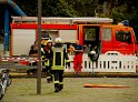 2 Denkmalkletterer hielten Feuerwehr und Polizei in Trapp Koeln Heumarkt P084